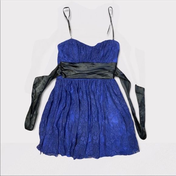 SPEECKLERS | Blue Lace Cocktail Dress - Picture 1 of 6